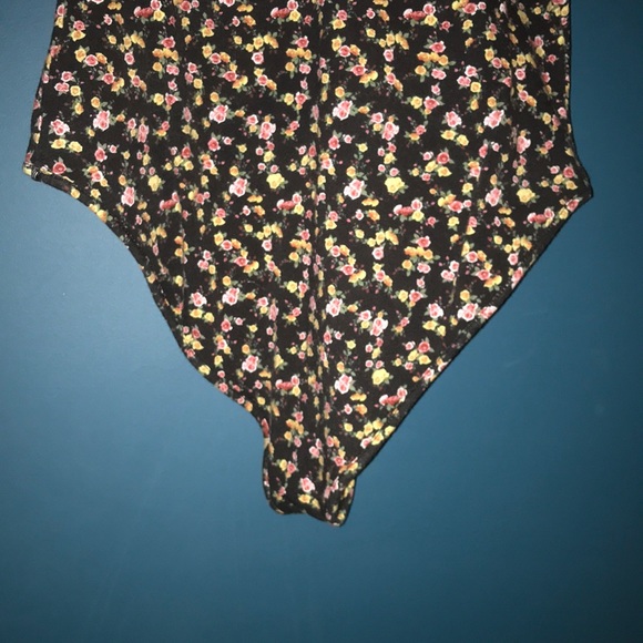 Forever 21 Black Flower Pattern Bodysuit - Picture 5 of 7